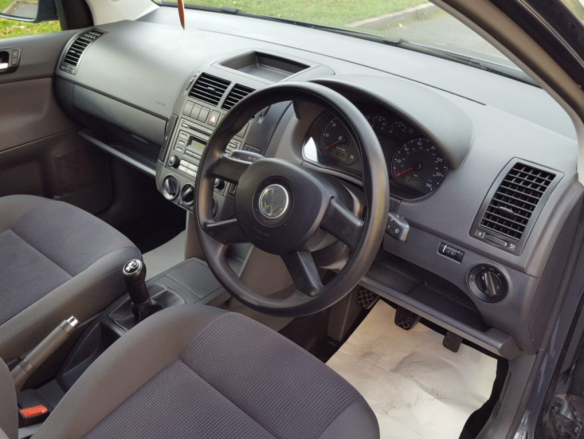 2006 Volkswagen Polo 1.4 SE 5dr Hatchback