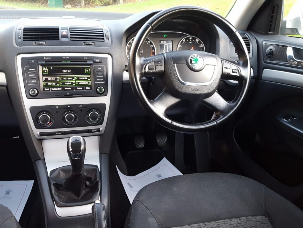 2013 Skoda Octavia 1.6 TDI GreenLine II CR DPF 5dr Estate