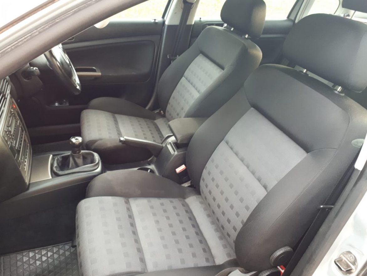 2004 Volkswagen Passat 1.9 TDI PD 130 Sport 4dr Saloon