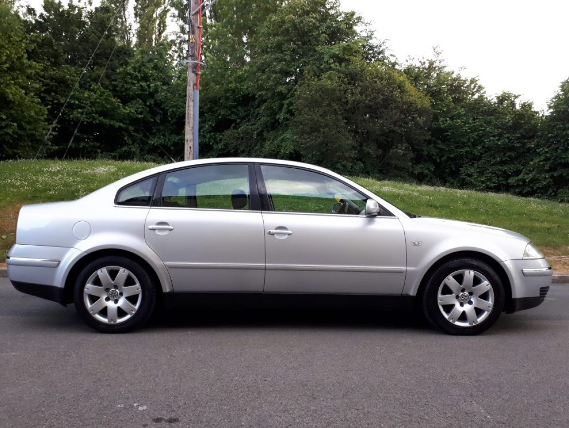 2004 Volkswagen Passat 1.9 TDI PD 130 Sport 4dr Saloon